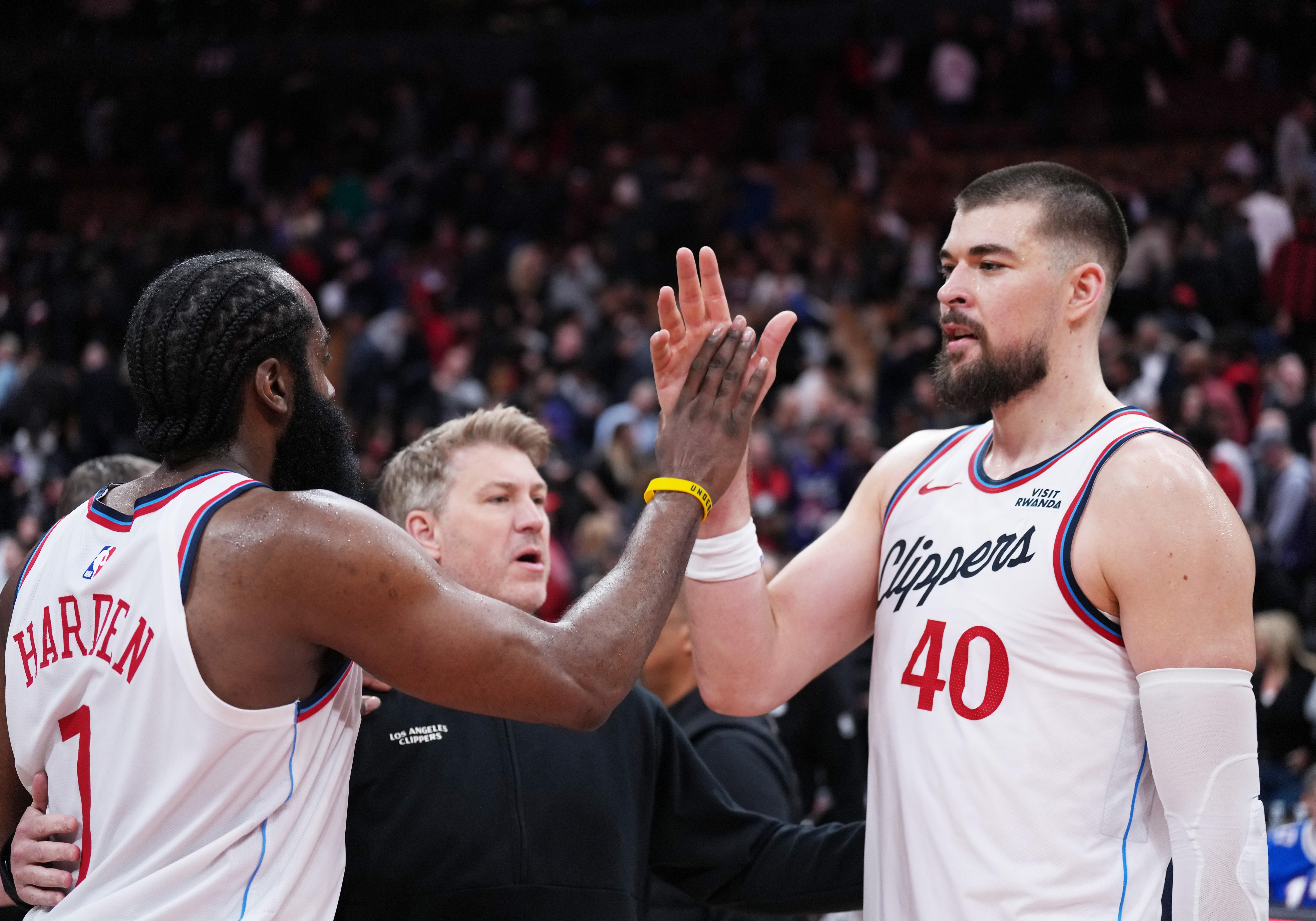 世界杯直播下载-哈登：我告诉祖巴茨需要他打出20分15板的表现 篮下要强硬终结